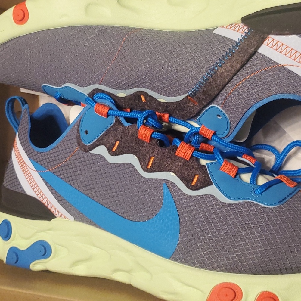 Nike React element sz 12
